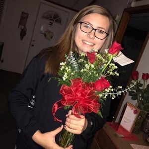 Meet your Posher, Raeanna